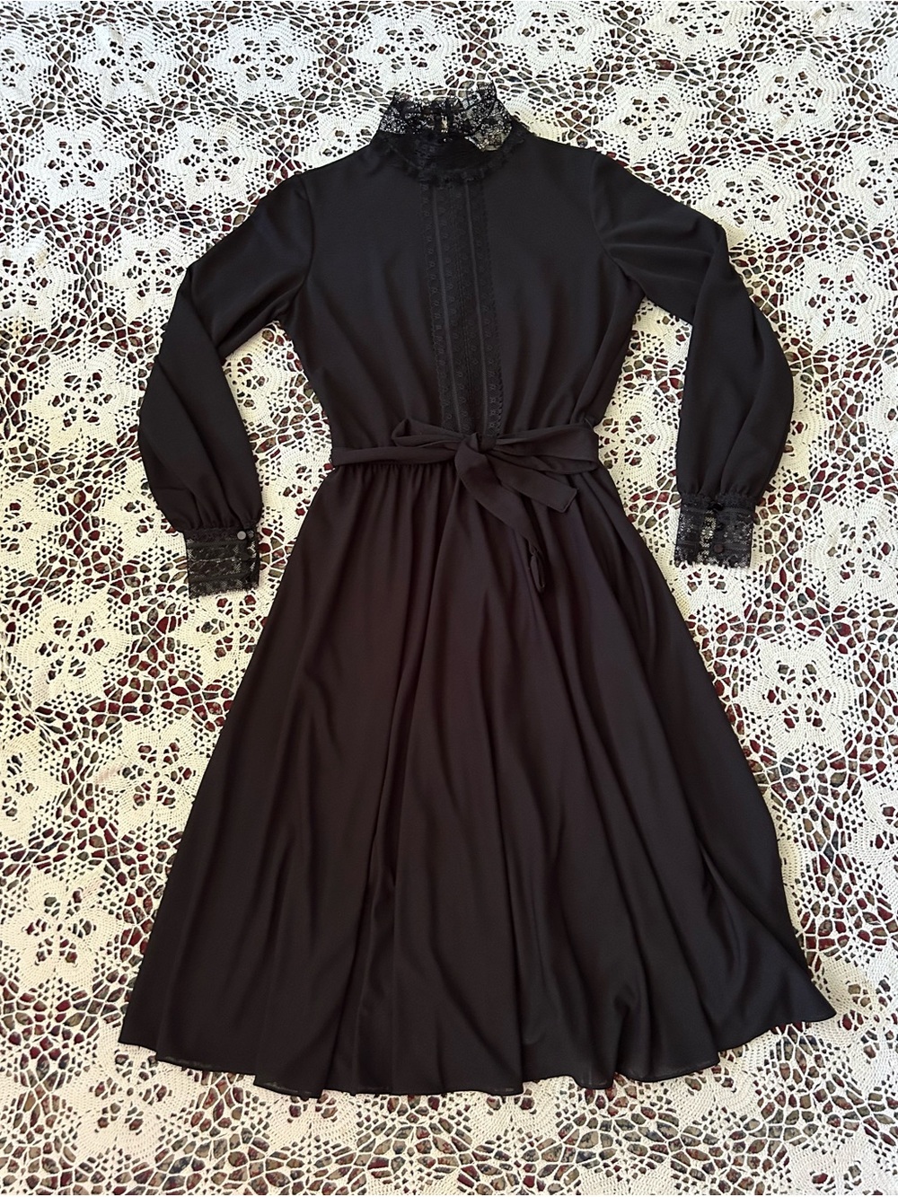 Vintage Sears Union Made Black Long Sleeve Lace-Trim Midi Dress - Picture 2 of 9